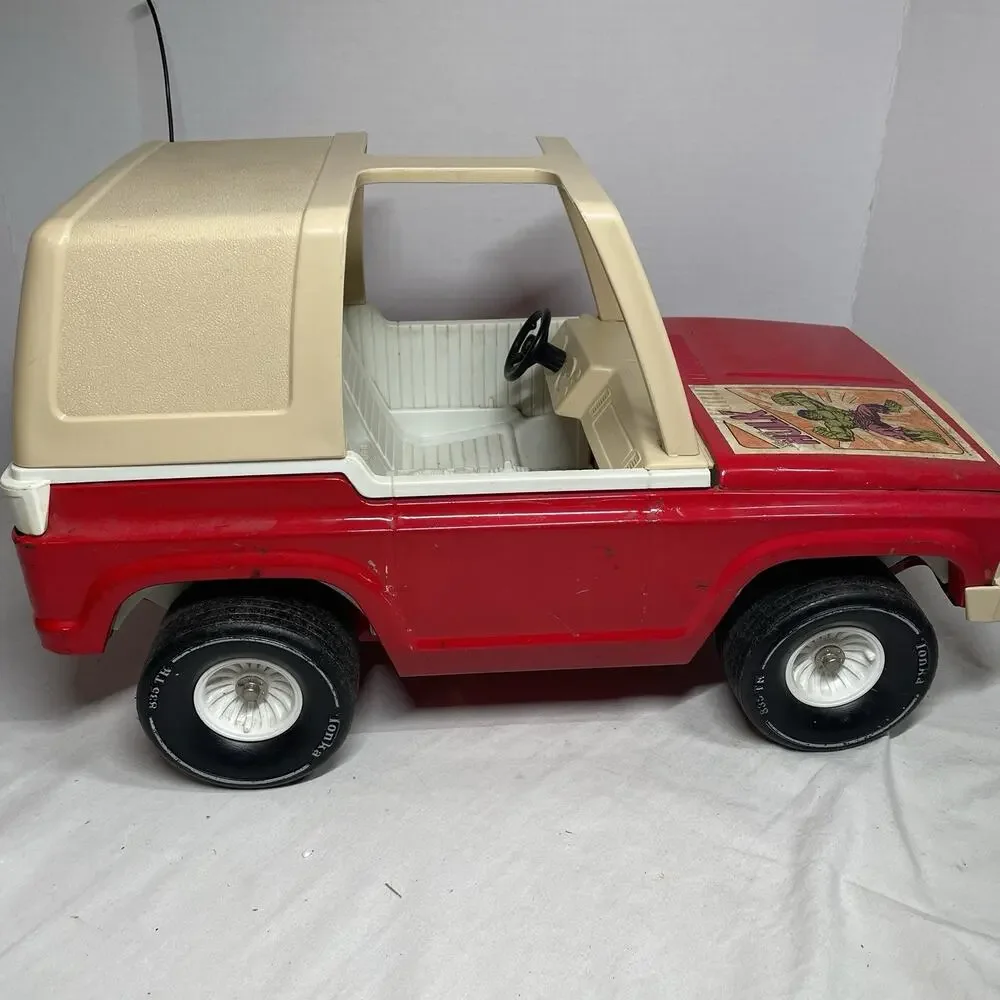 Vintage Tonka Bronco Blazer Jeep Red w/ White Top – Steel Body – 1970s Truck Toy
